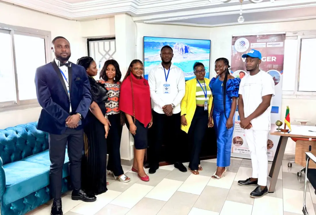 une photo de l'équipe de FETCH TRAVEL